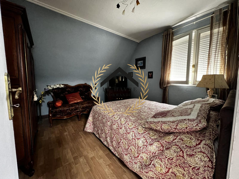 Maison traditionnelle - 91 m² - 4 pièces