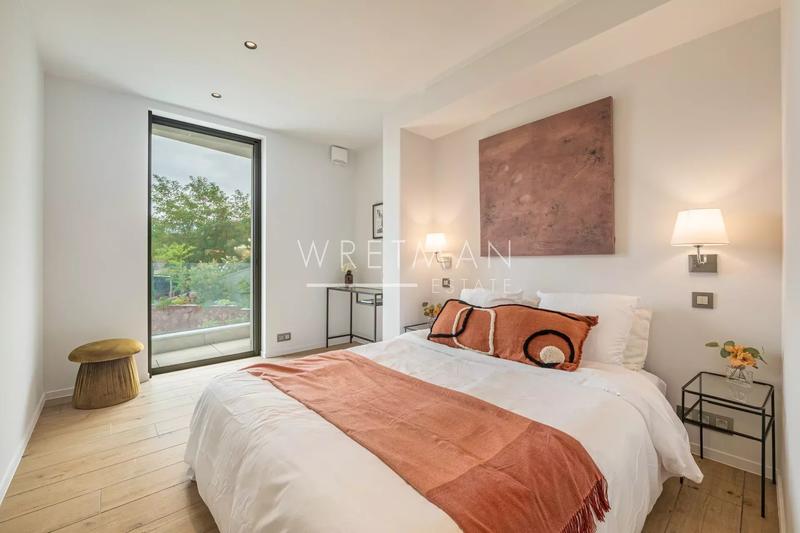 Appartement - 102 m² - 4 pièces