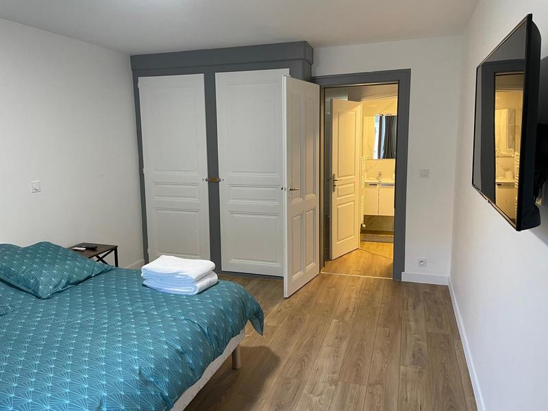 Maison - 265 m² - 9 pièces