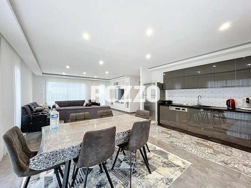 Maison - 145 m² - 6 pièces