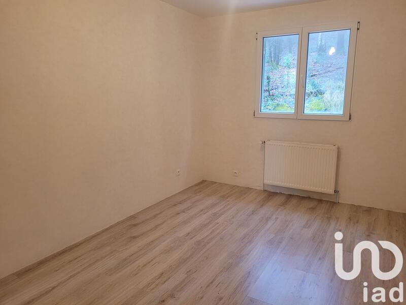 Maison - 90 m² - 5 pièces