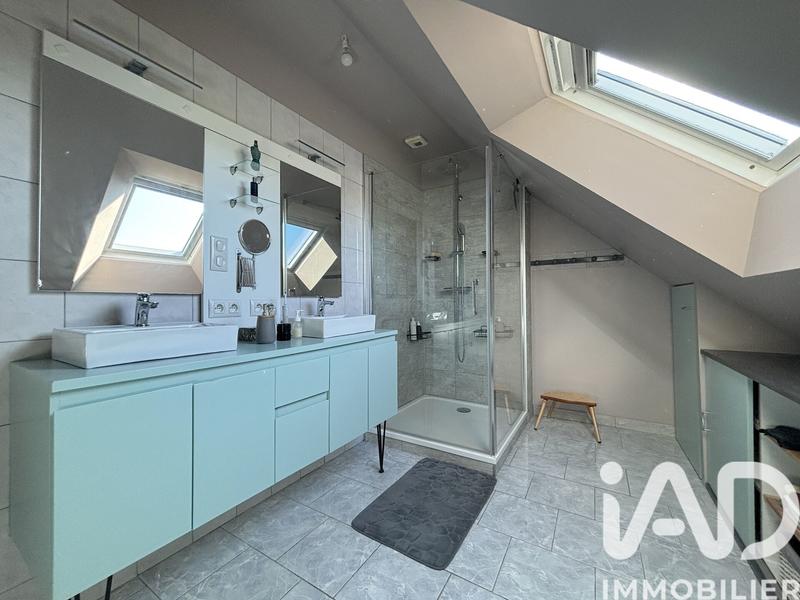 Maison - 150 m² - 5 pièces