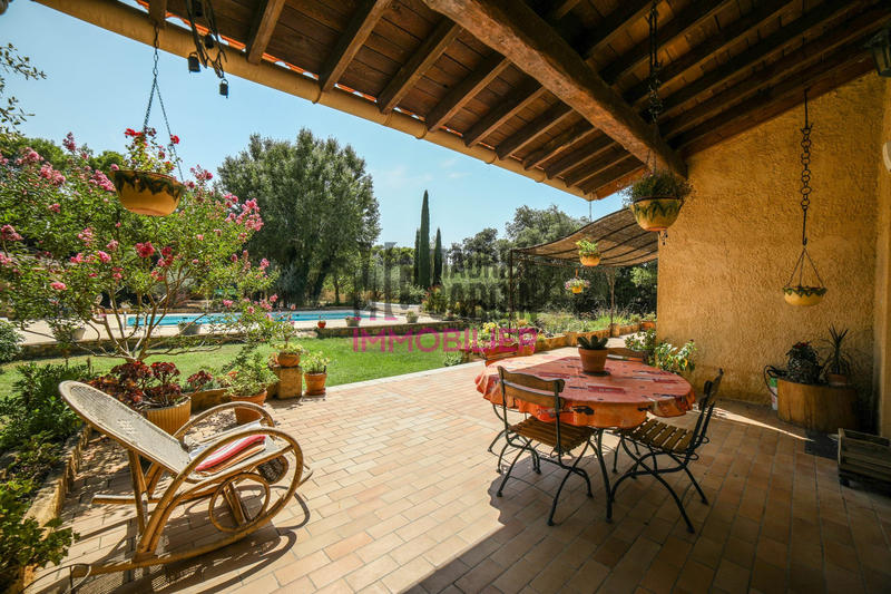 Maison - 170 m² - 13 pièces