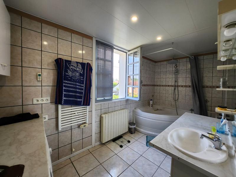 Maison - 92 m² - 5 pièces