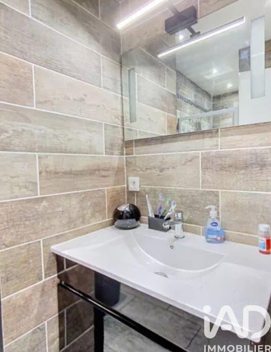 Maison - 340 m² - 4 pièces