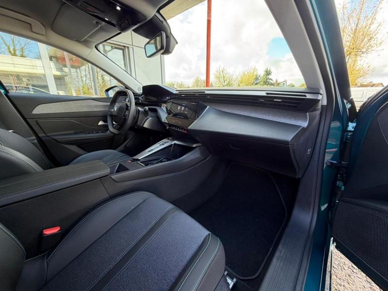 Peugeot 308 III 1.5 BlueHDi 131ch – Nouvelle Génération 2025 11 000km Garantie Constructeur 04/2027