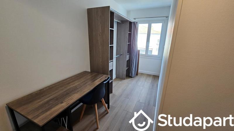 Chambre - 14 m² - 1 pièce