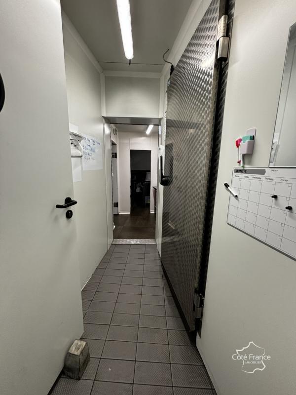 Fonds de commerce - Local commercial - 104 m²