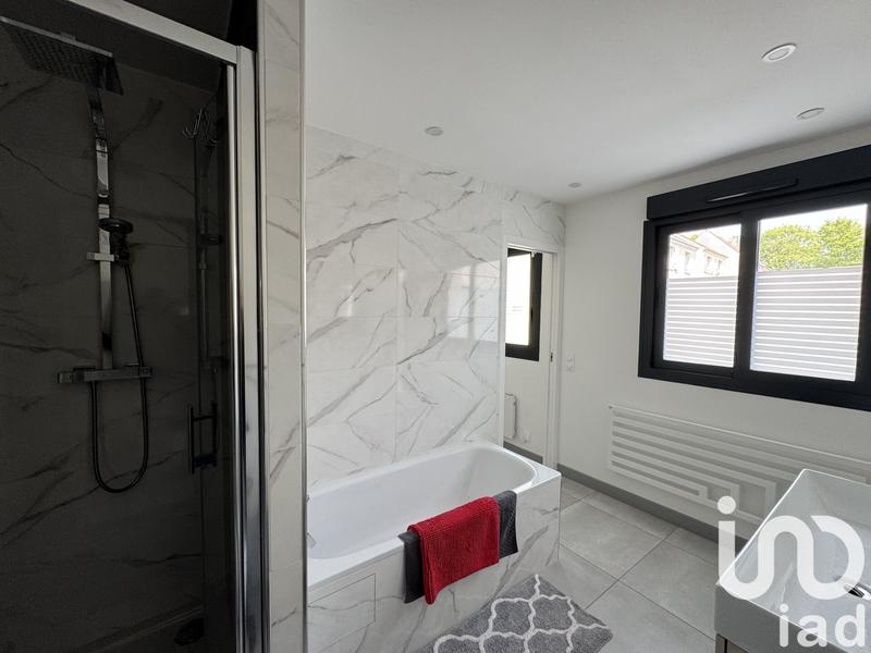 Maison - 108 m² - 5 pièces