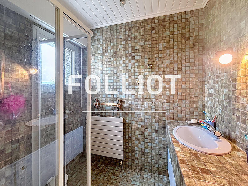 Maison - 183 m² - 6 pièces