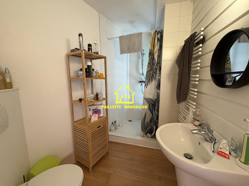 Maison - 201 m² - 6 pièces