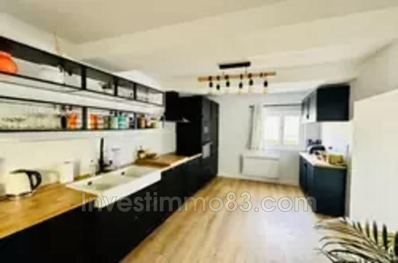 Maison de village - 85 m² - 5 pièces