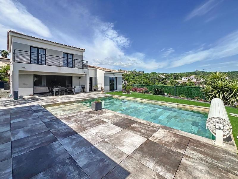 Villa - 158 m² - 5 pièces