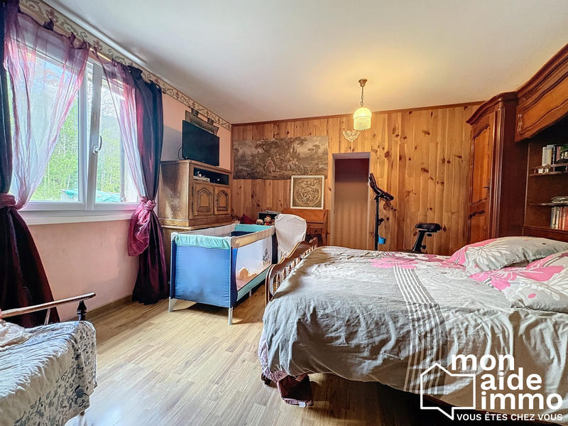 Maison - 185 m² - 6 pièces