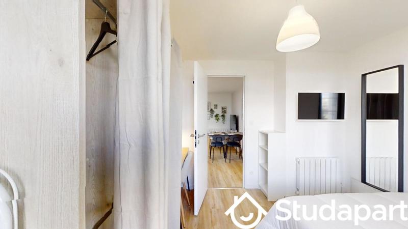 Chambre - 10 m² - 1 pièce