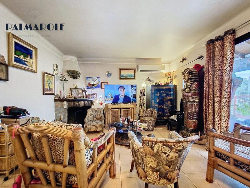 Villa - 169 m² - 6 pièces