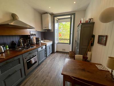 Appartement - 85 m² - 3 pièces