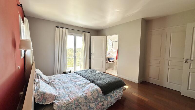 Maison d'architecte - 240 m² - 6 pièces