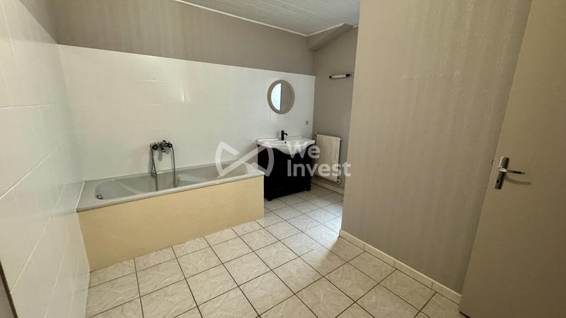 Maison - 172 m² - 10 pièces