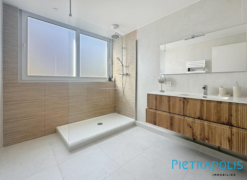 Appartement - 87 m² - 4 pièces