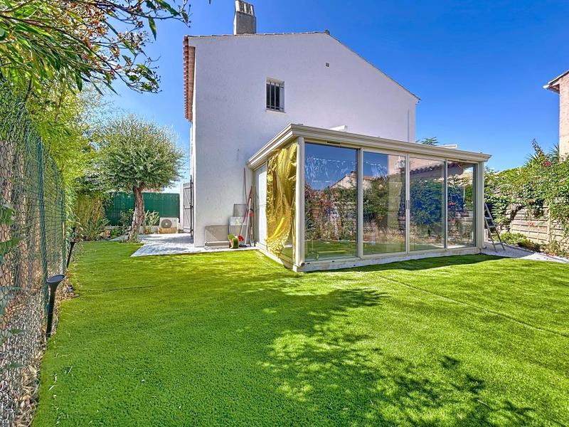 Maison - 88 m² - 3 pièces