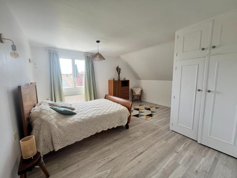 Maison - 198 m² - 7 pièces