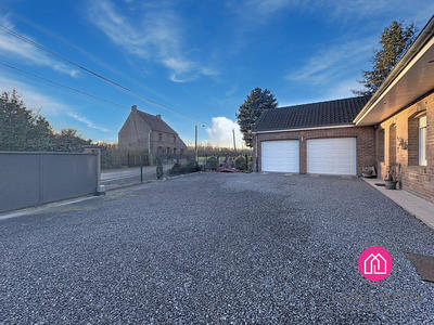 Maison - 102 m² - 5 pièces