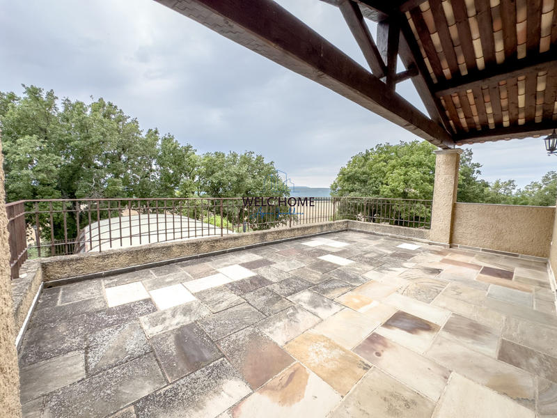 Villa - 250 m² - 9 pièces