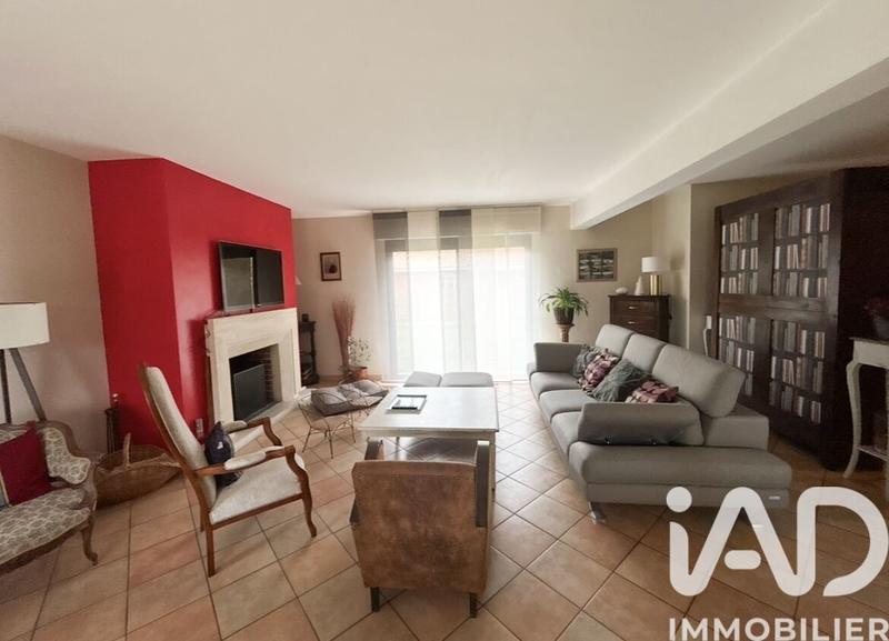 Maison - 185 m² - 8 pièces