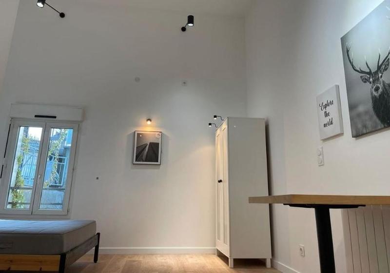 Studio - 20 m² - 1 pièce