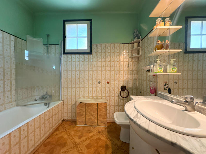 Maison - 93 m² - 4 pièces