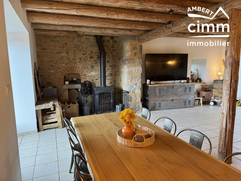 Maison - 177 m² - 9 pièces