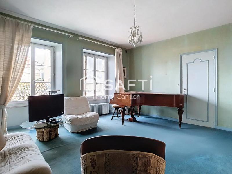 Maison - 377 m² - 14 pièces