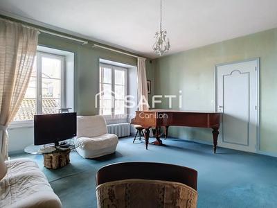 Maison - 377 m² - 14 pièces