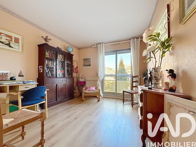 Appartement - 90 m² - 4 pièces