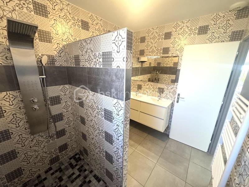 Villa - 90 m² - 3 pièces