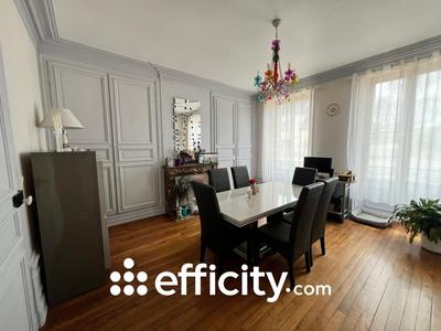 Maison - 105 m² - 4 pièces