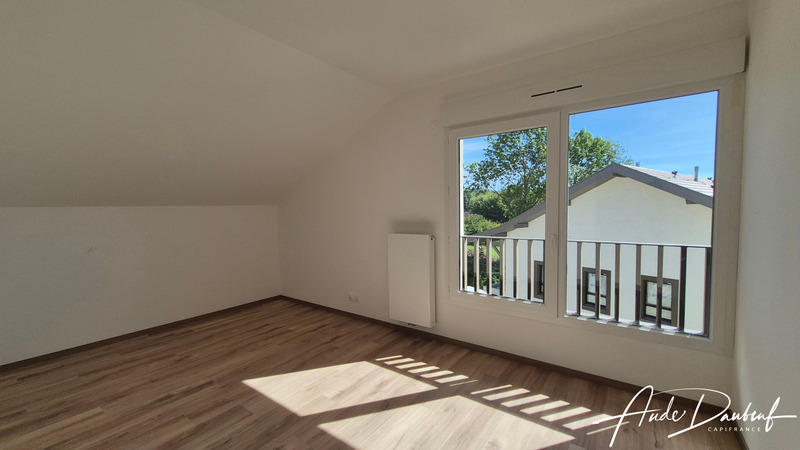 Appartement - 98 m² - 4 pièces