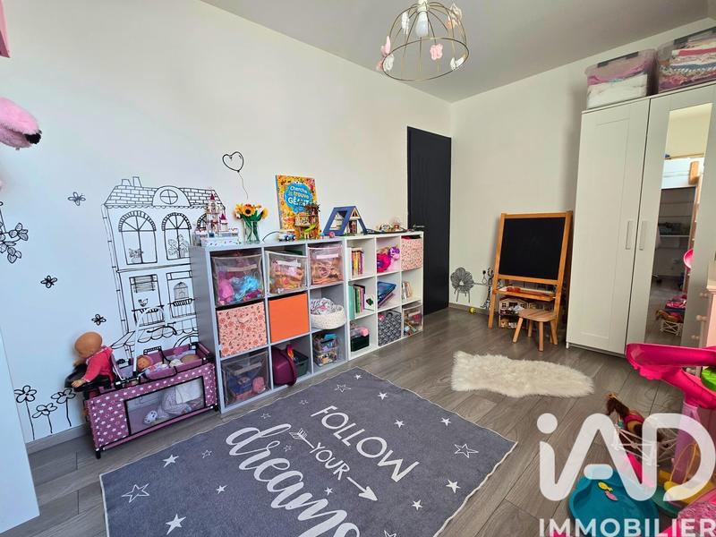 Maison - 93 m² - 5 pièces