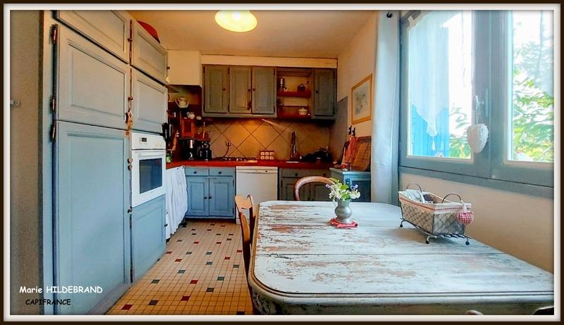 Maison - 90 m² - 5 pièces