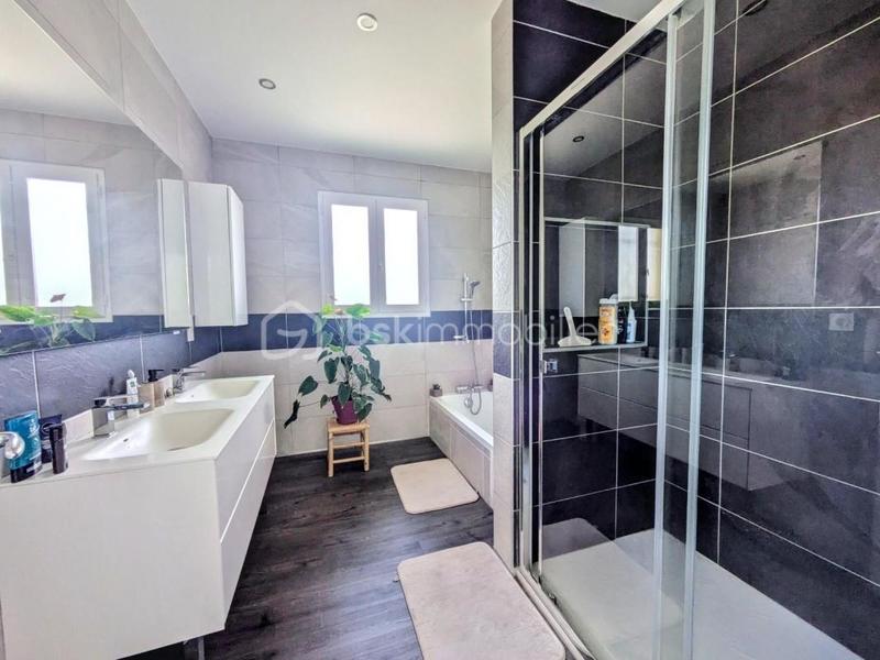 Maison d'architecte - 226 m² - 7 pièces