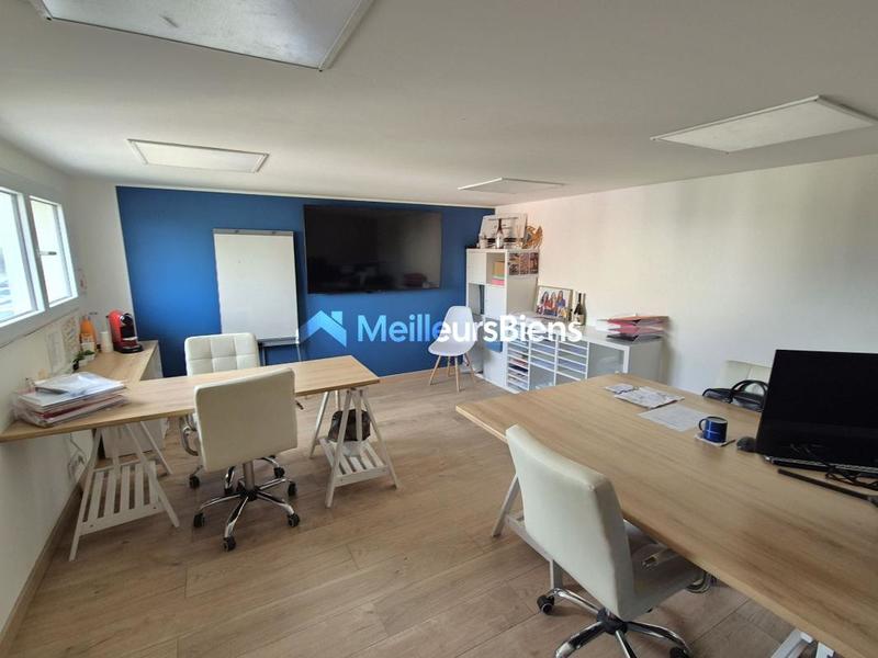 Local d'activité / Entrepôt - 493 m²