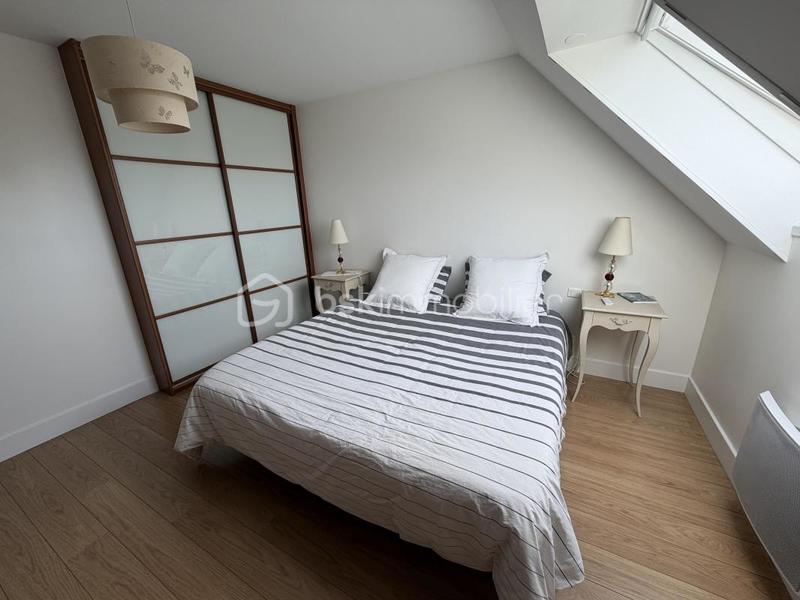 Maison traditionnelle - 149 m² - 6 pièces