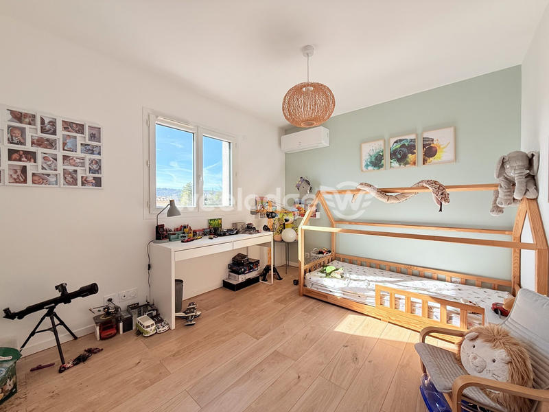 Villa - 88 m² - 5 pièces