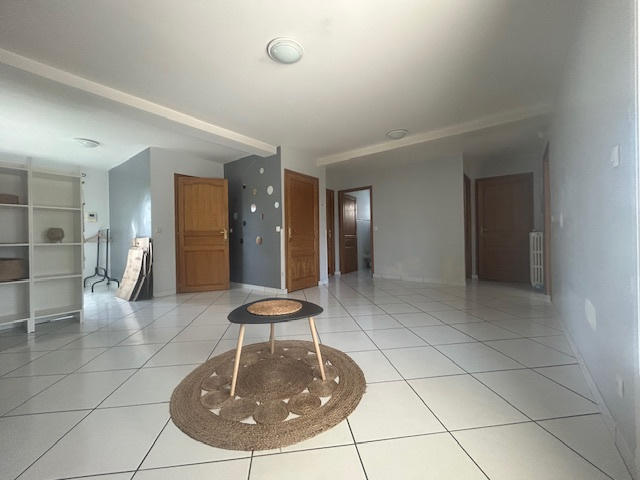 Maison - 177 m² - 7 pièces