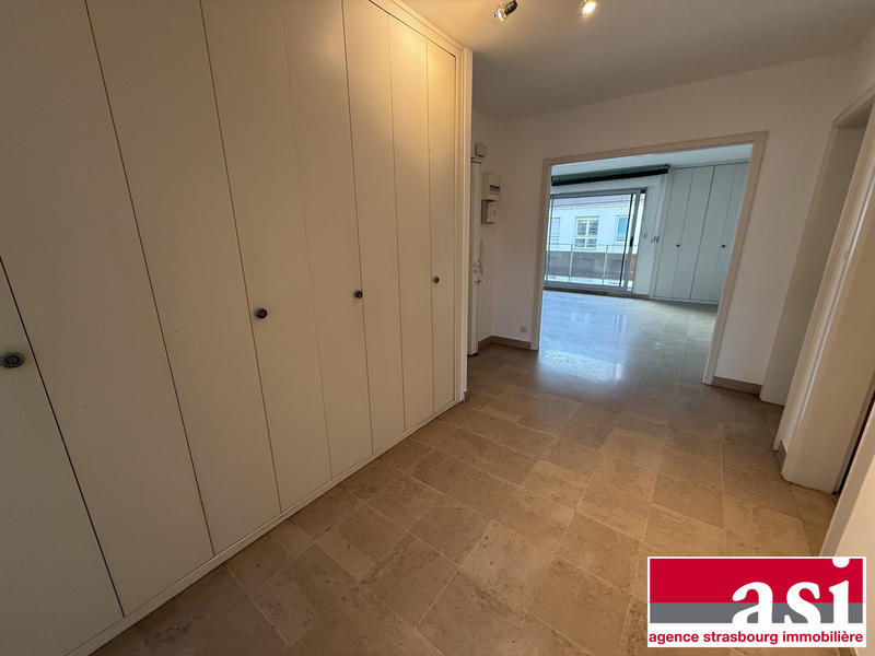Appartement - 79 m² - 3 pièces