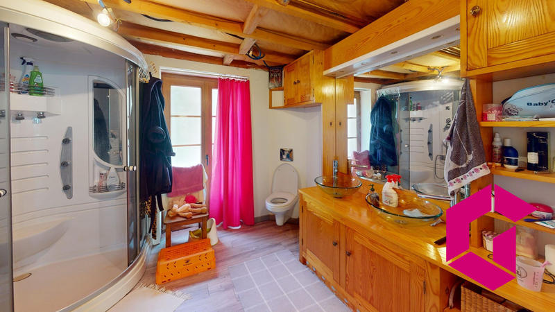 Maison - 95 m² - 3 pièces