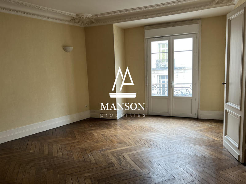 Appartement - 110 m² - 4 pièces