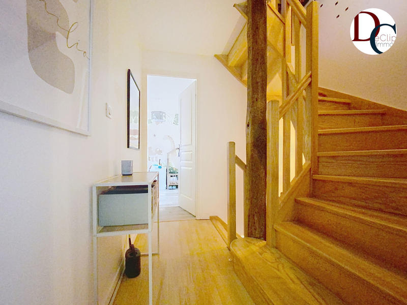 Maison - 197 m² - 10 pièces