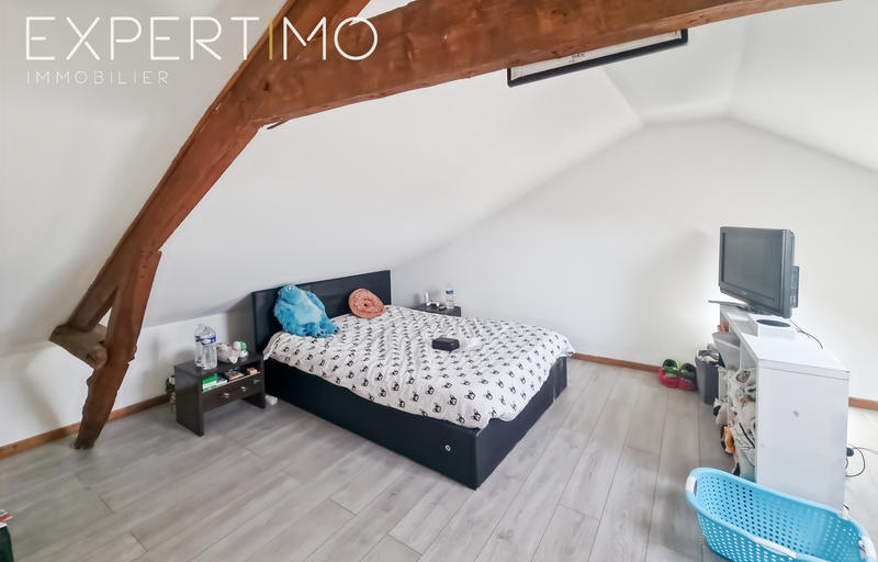 Maison - 111 m² - 7 pièces